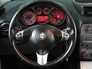 ألفا روميو GT الداخلية 