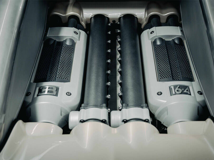 Bugatti Veyron Exterior 