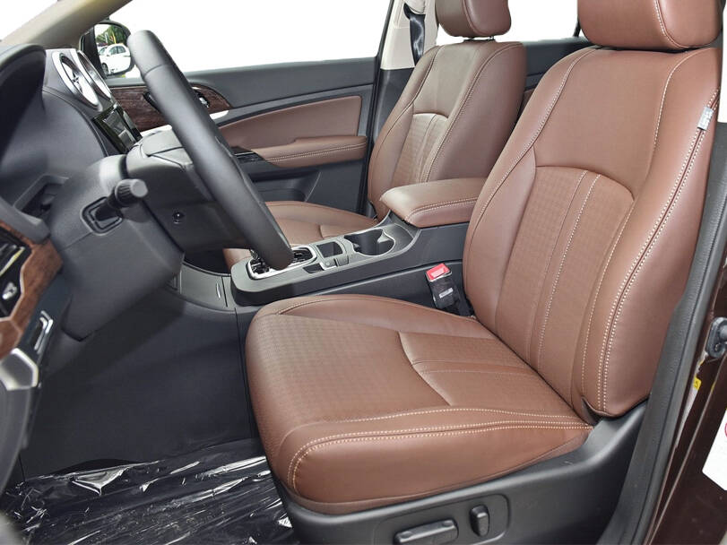 بي واي دي إس ٧ Interior 