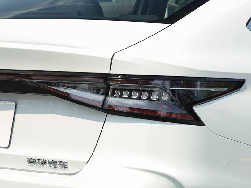 شيري أريزو ٨ 2025 Exterior 
