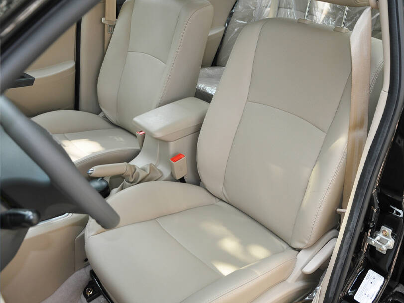 شيري إنفي Interior 