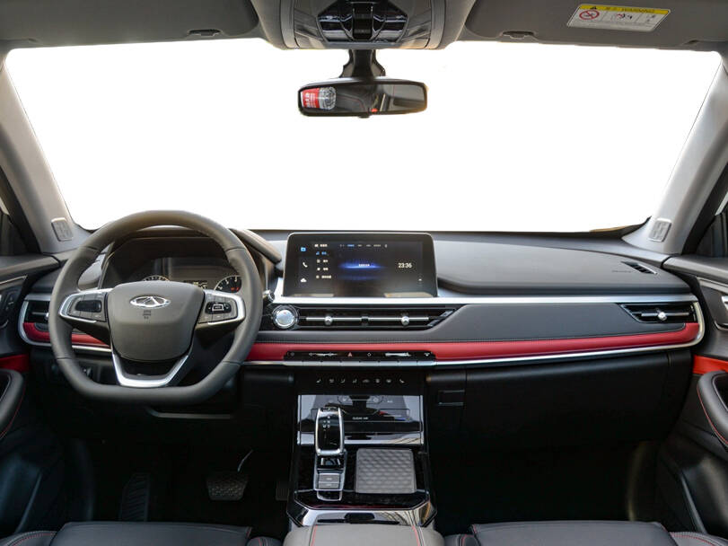 شيري تيغو ٧ Interior 