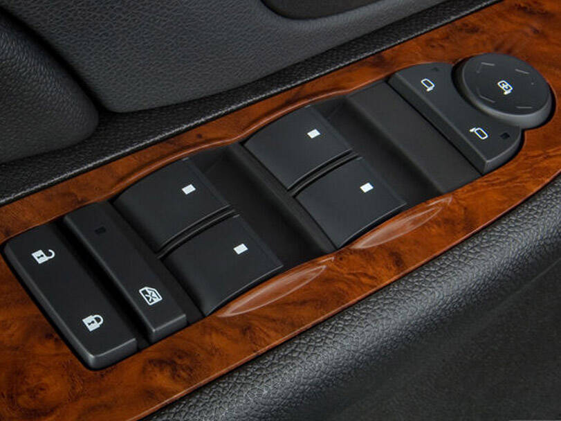Chevrolet Avalanche Interior 