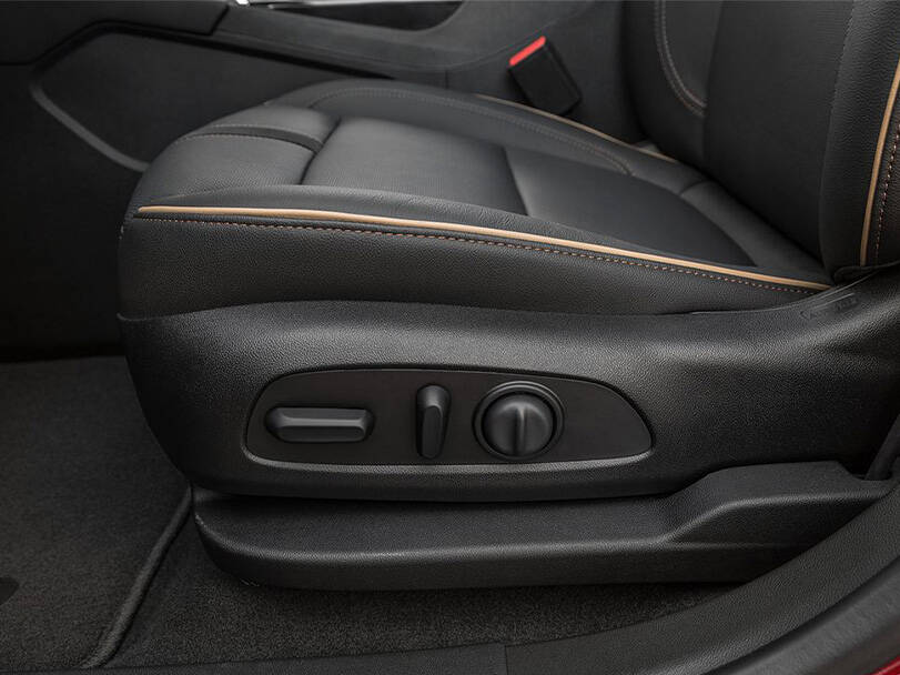 شفروليه بليزر 2025 Interior 