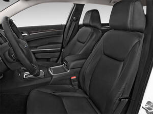 Chrysler 300 Interior 