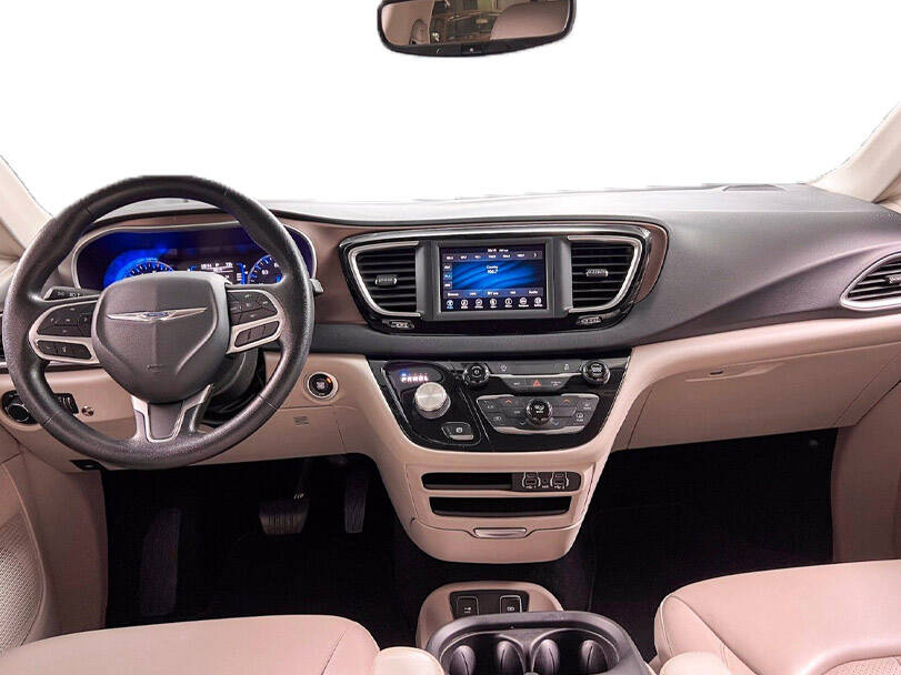 كرايسلر جراند فوياجر 2025 Interior 