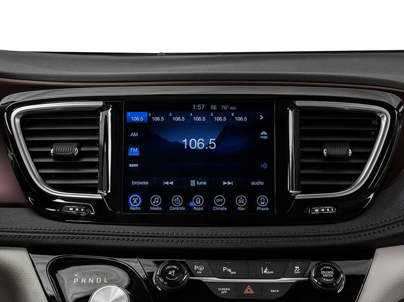 كرايسلر باسيفيكا Interior 