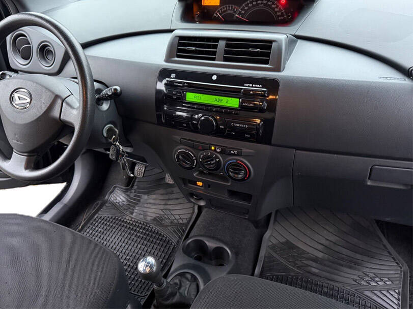 دايهاتسو ماتيريا Interior 