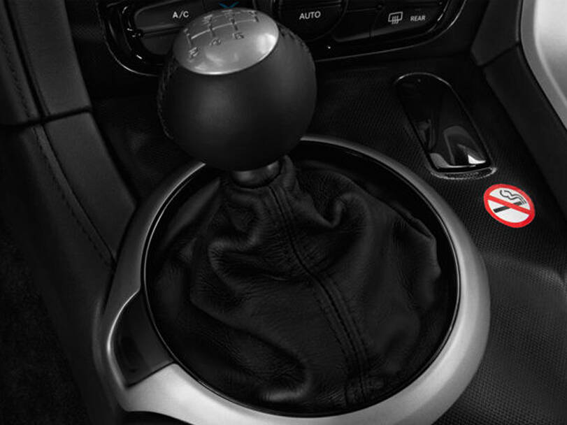 دودج فايبر Interior 
