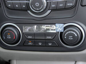 Dongfeng A60 Max Interior 