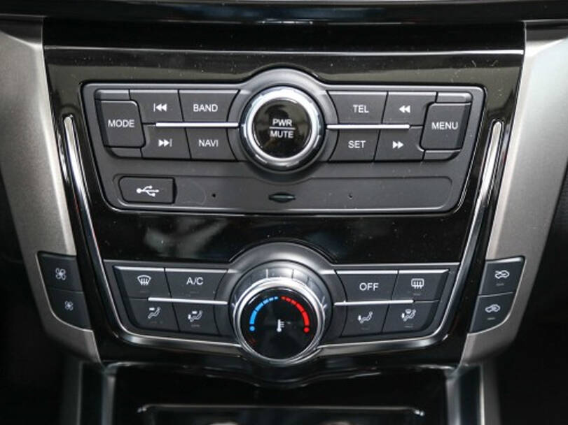 Dorcen G60s Interior 