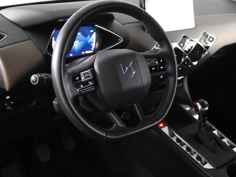 دي إس ٣ كروس باك Interior 