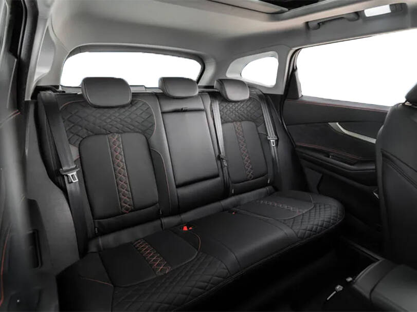 إكسيد تي إكس إل 2025 Interior 