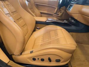 فيراري كاليفورنيا الداخلية 