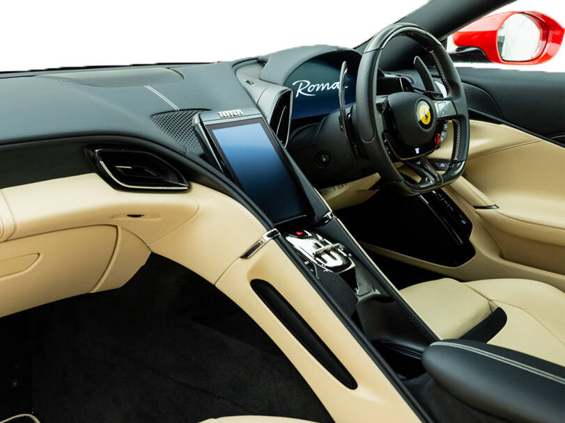 فيراري روما 2025 Interior 