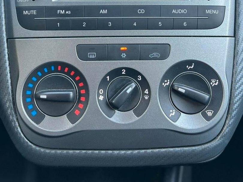 فيات بونتو Interior 