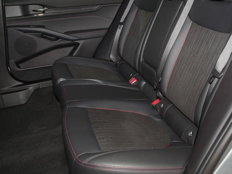فورد مونديو 2025 Interior 