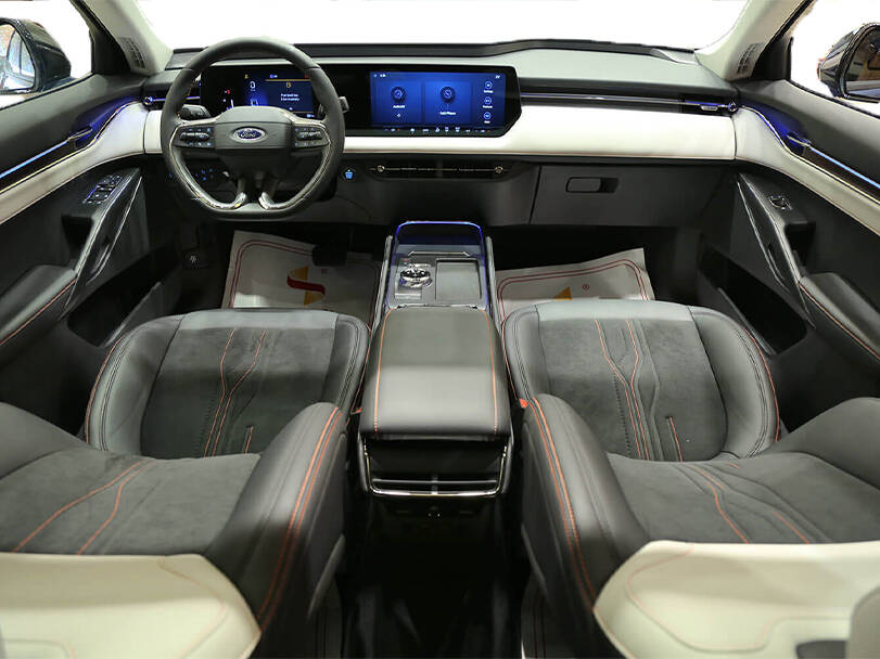 Ford Taurus 2025 Interior 