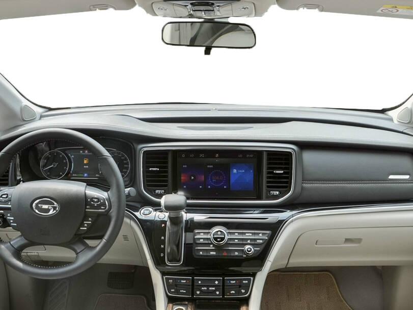 جي إيه سي M8 الجيل الأول Interior 