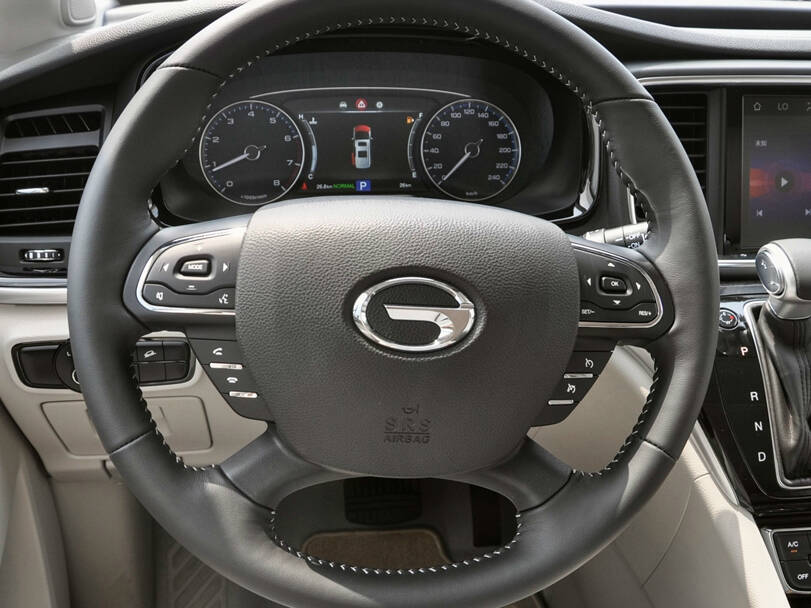 جي إيه سي M8 الجيل الأول Interior 