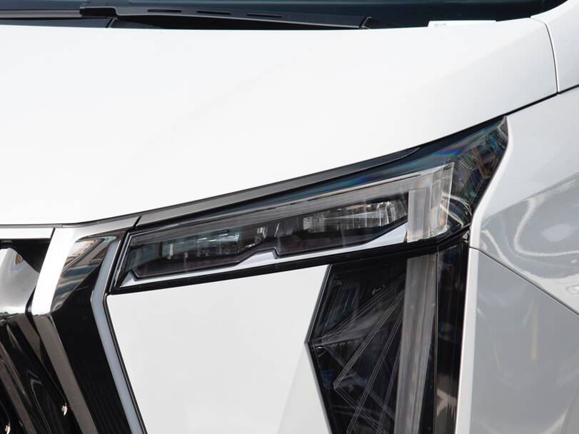 جي إيه سي M8 Exterior 