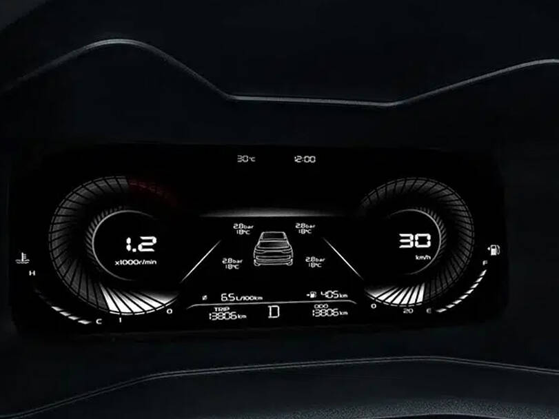 جيلي إي سي ٧ 2025 Interior 