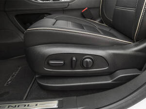 جي إم سي أكاديا الداخلية 