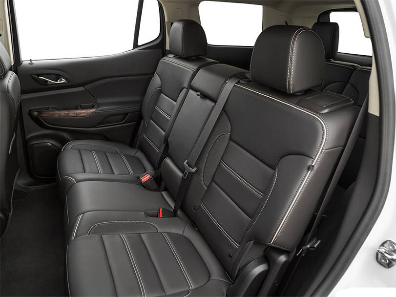 جي إم سي أكاديا Interior 