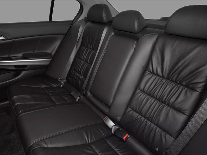 هوندا أكورد الجيل الثامن Interior 