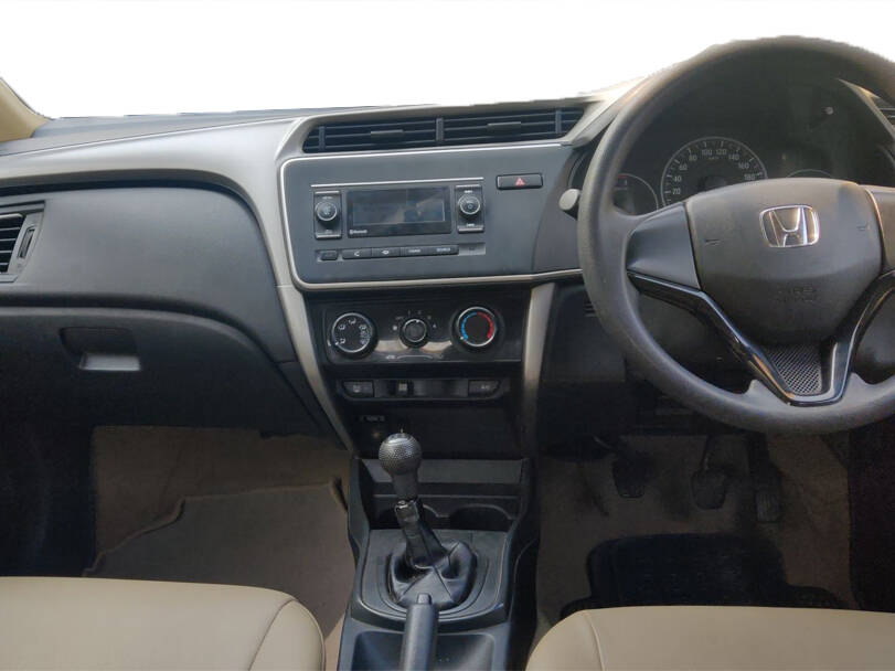 هوندا سيتي 2025 Interior 