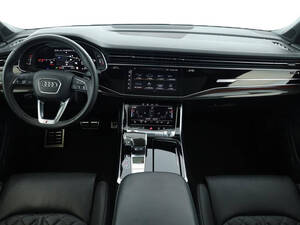 أودي إس كيو ٧ الداخلية 