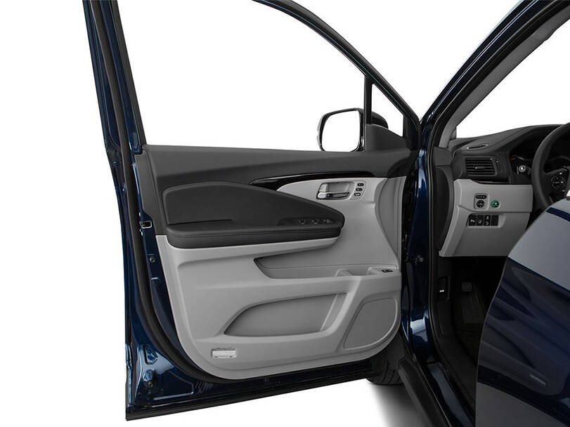 هوندا بايلوت Interior 