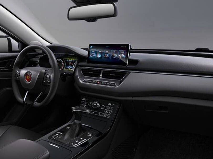 هونغتشي إتش ٥ Interior 