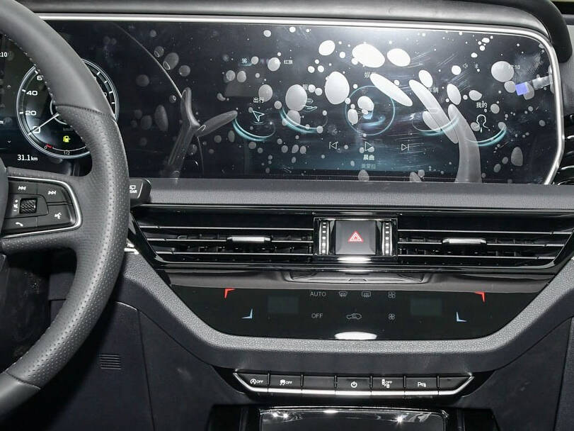 هونغتشي إتش إس ٥ Interior 