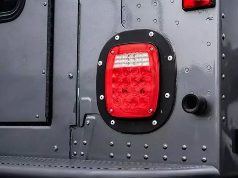 Hummer H1