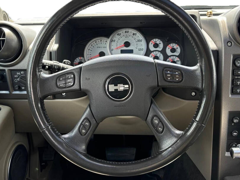 هامر إتش ٢ Interior 