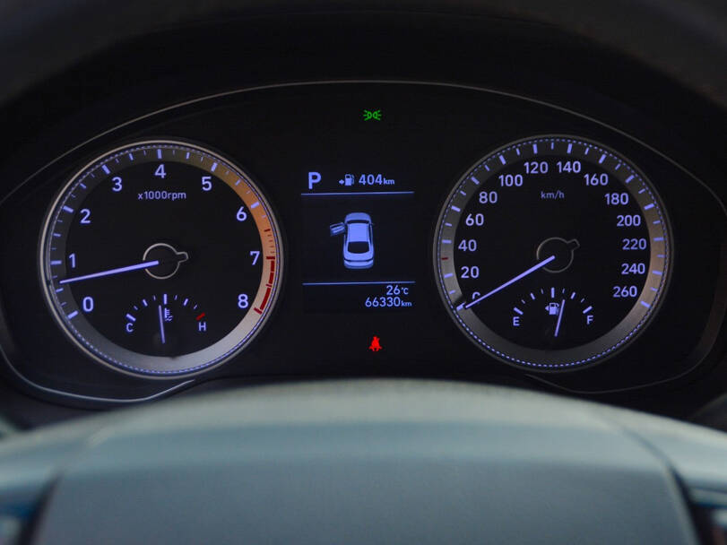 هيونداي جراندور الجيل السادس Interior 
