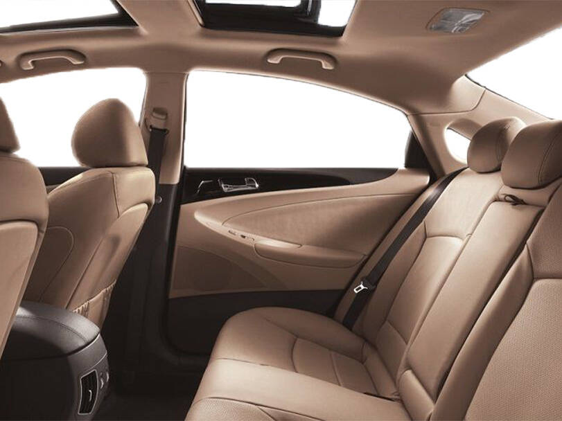 Hyundai Sonata 6th (YF) Generation Interior 