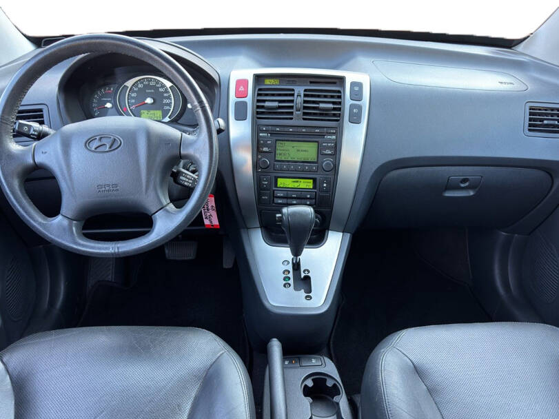 هيونداي توسان الجيل الأول (JM) Interior 