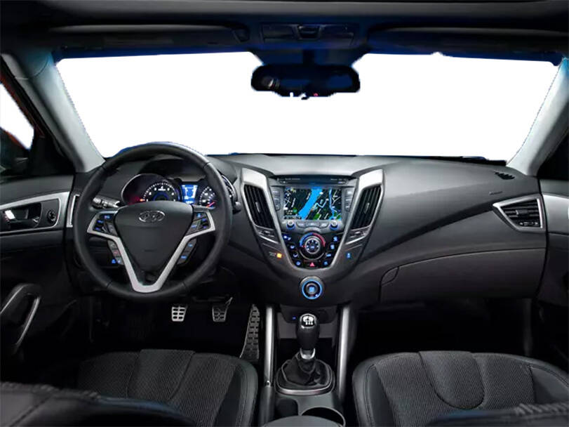 هيونداي فيلوستر الجيل الأول (FS) Interior 