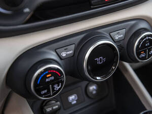 هيونداي فينيو الداخلية 