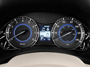 إنفينيتي QX56 الداخلية 