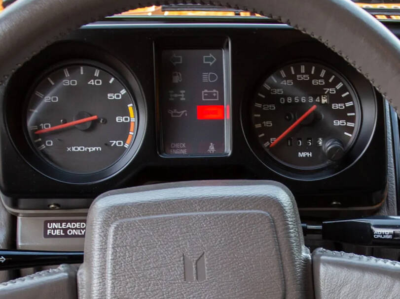 Isuzu Trooper 1st Generation Interior 
