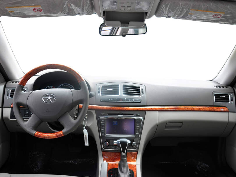 جاك جي ٧ Interior 