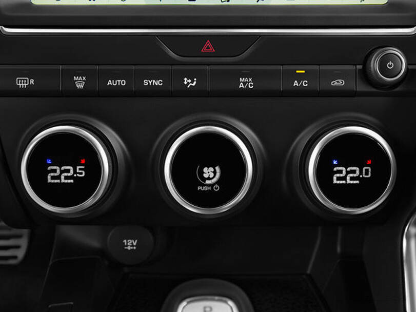  جاكوار E Pace 2025 Interior 