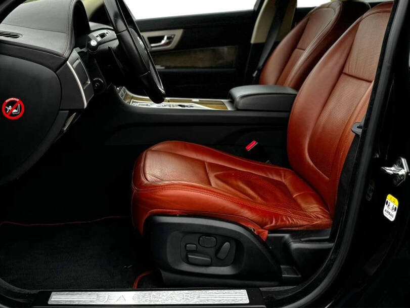  جاكوار XF الجيل الأول (X250) Interior 