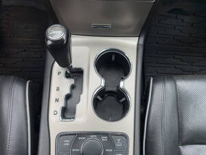 Jeep Cherokee Interior 